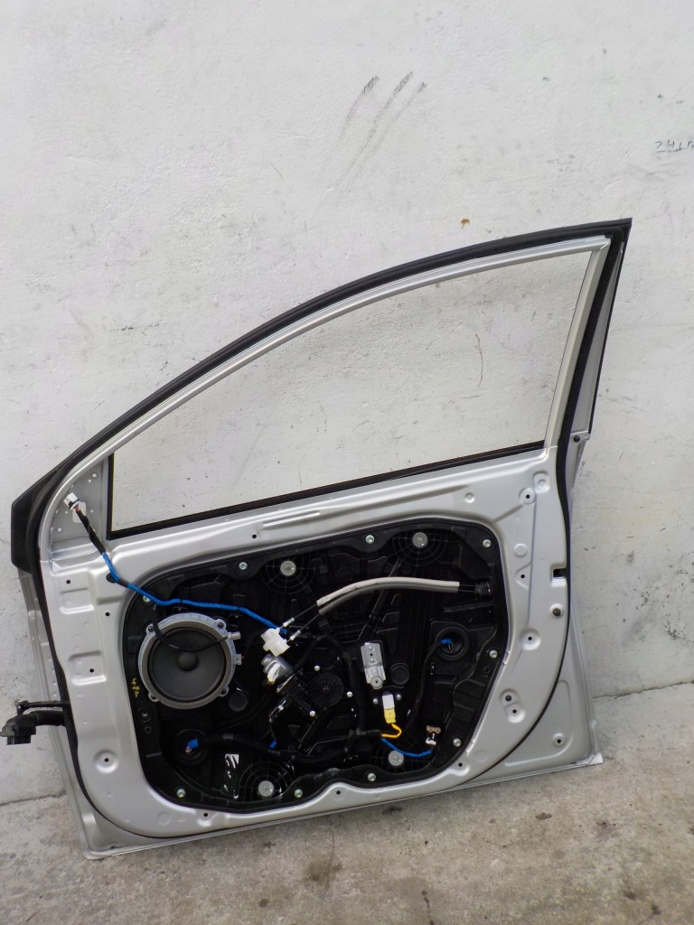 фото №2, Hyundai ioniq - дверь передние перед