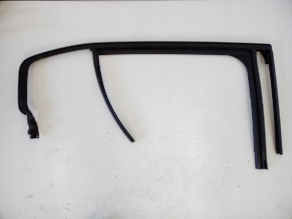 фото №1, Прокладка двері правий задня citroen c5 aircross 9811246780