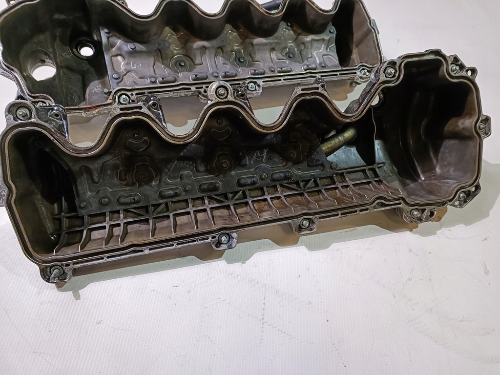 фото №11, Кришка клапанів ліва права ford mustang 4.6 05-10