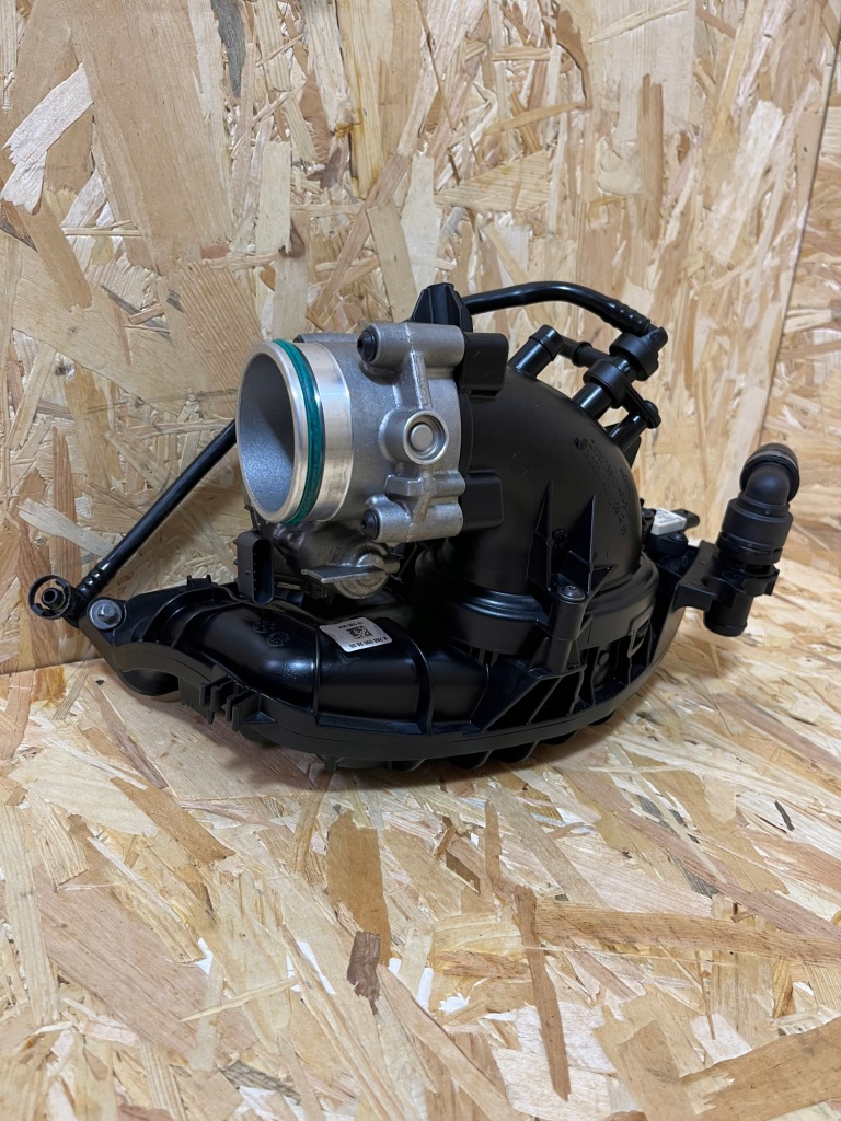 Купити Колектор впускний  mercedes w177 w247 2.0 amg a2600902600 a2641410000 ідеальний стан