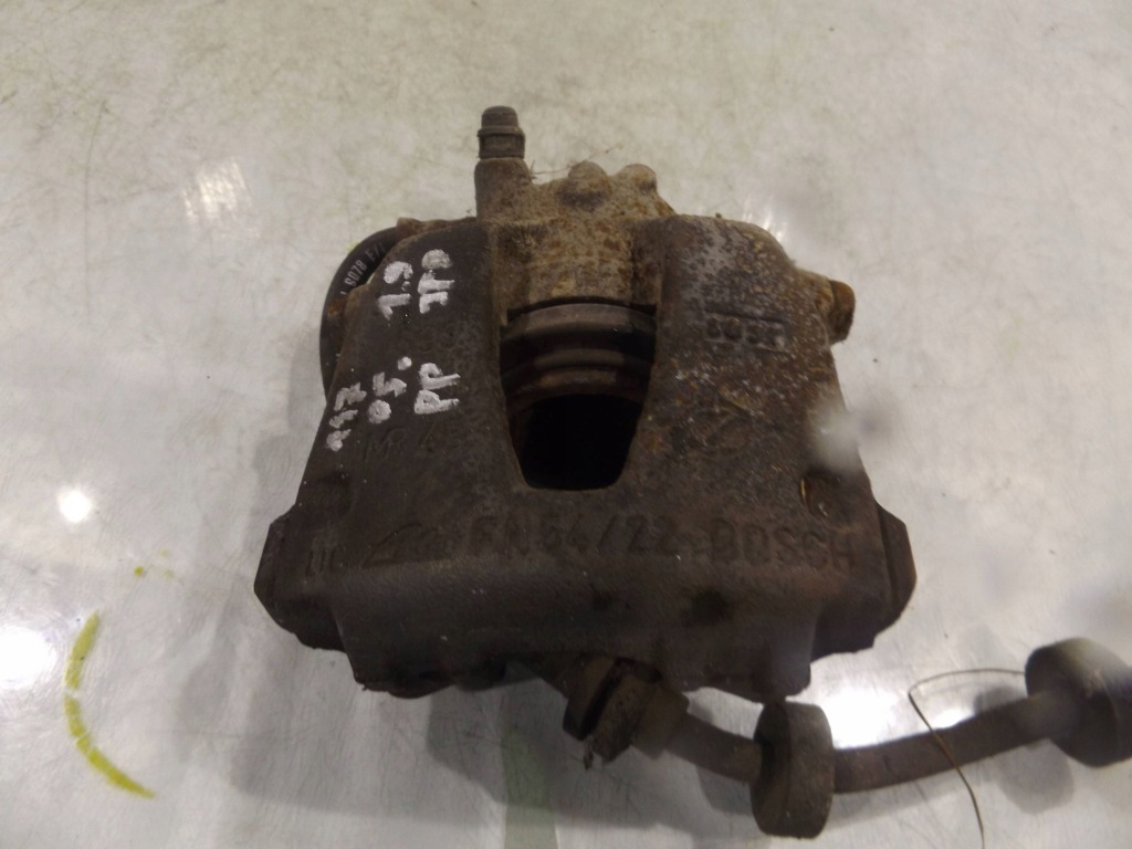 Купити Alfa 147 1,9jtd супорт правий перед