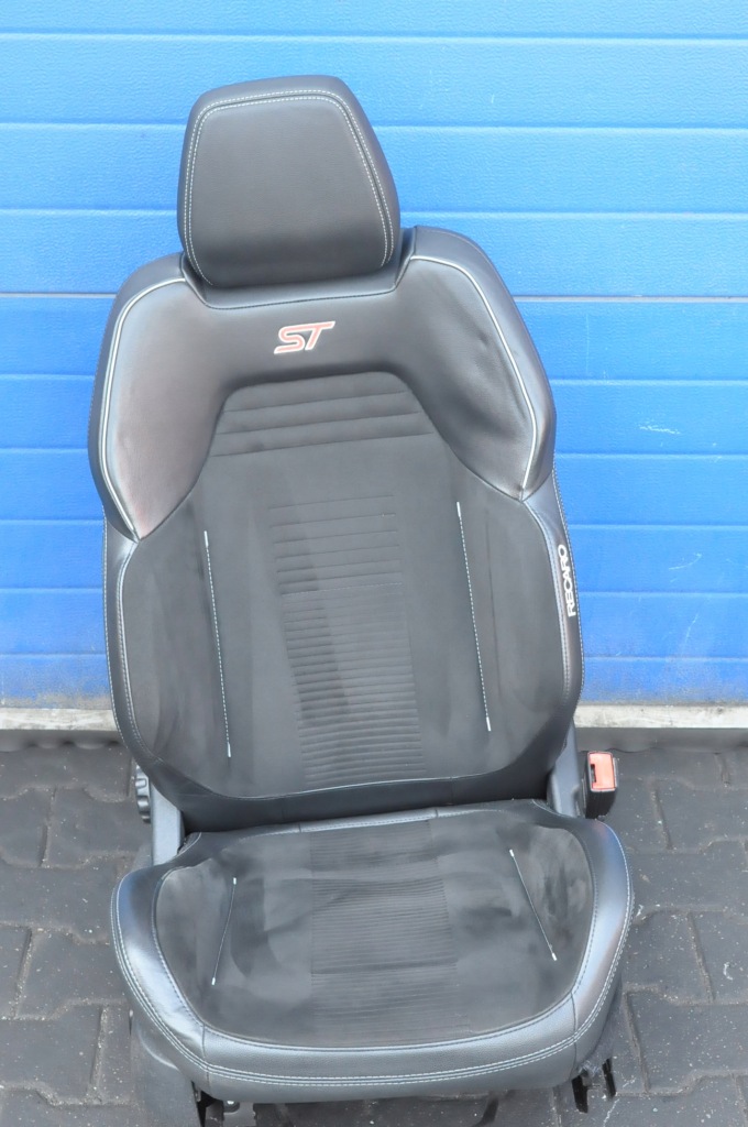 фото №14, Ford fiesta mk8 st 5d перехідник салону сидіння recaro заднє сидіння шкіра anglik