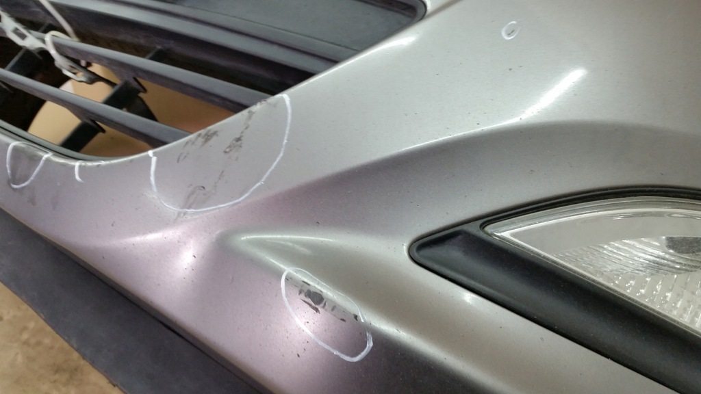 фото №9, Hyundai i20 i lift 12-15 бампер перед передний sag urwane крепления