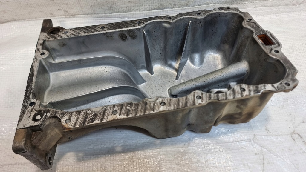 Купити Opel astra j iv mokka a 1.4 1.2 піддон масляна 55562729 55568035