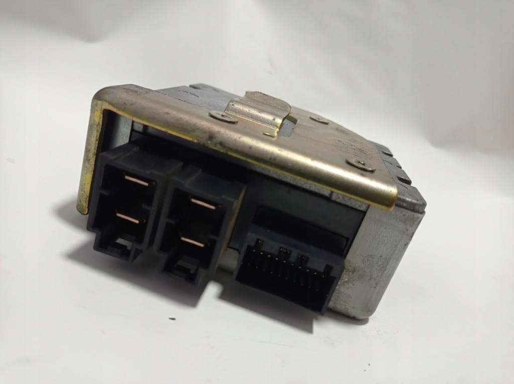 фото №4, Модуль усилителя renault clio ii 8200061924