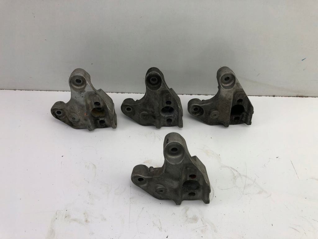 Купить Peugeot citroen кронштейн коробки 9684812280