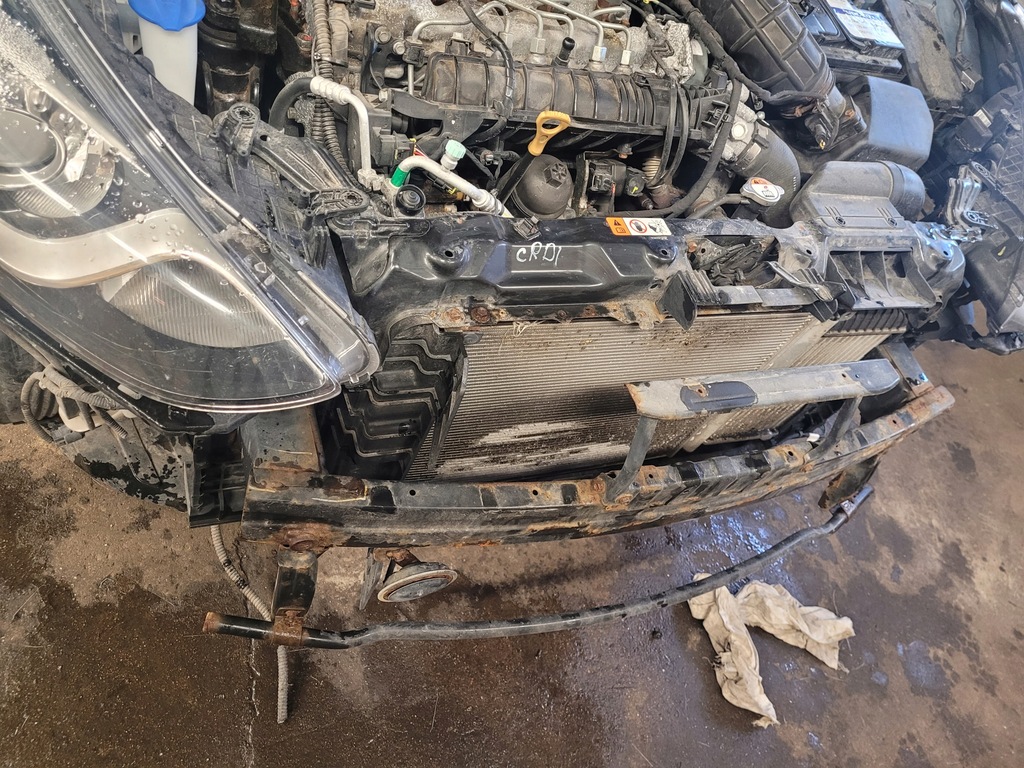 фото №5, Hyundai i30 капот лампа крыло t2u