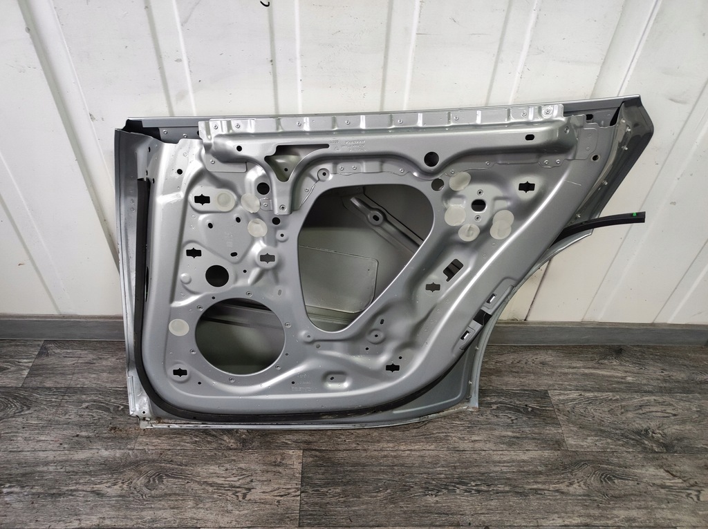 фото №11, Дверь porsche taycan ---- задние правое ---- задняя правый --- poznań ---- giełda