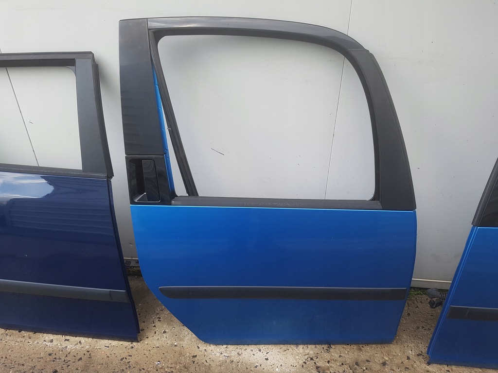 фото №1, Skoda roomster 06-15r двері праве задня lf5s