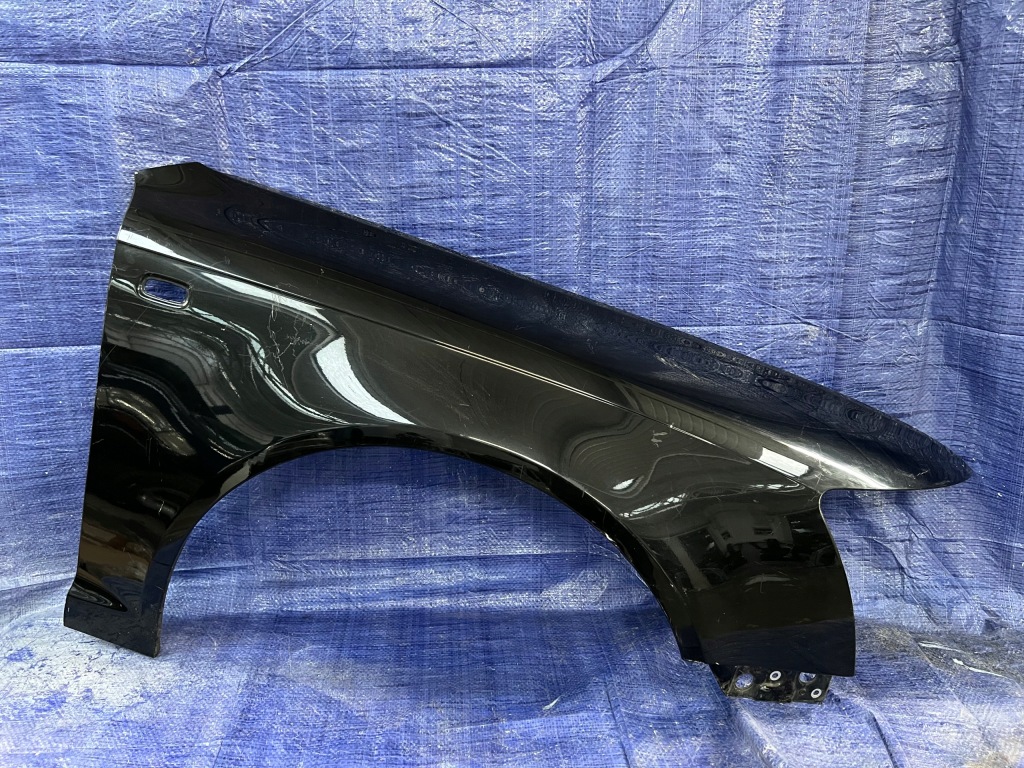 фото №1, Audi a6 c6 04-08 правий передній крила