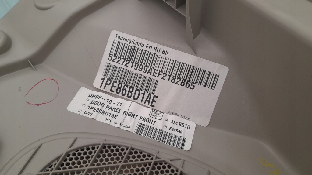 фото №15, Chrysler town country v 10- 20 обшивка дверь комплект usa