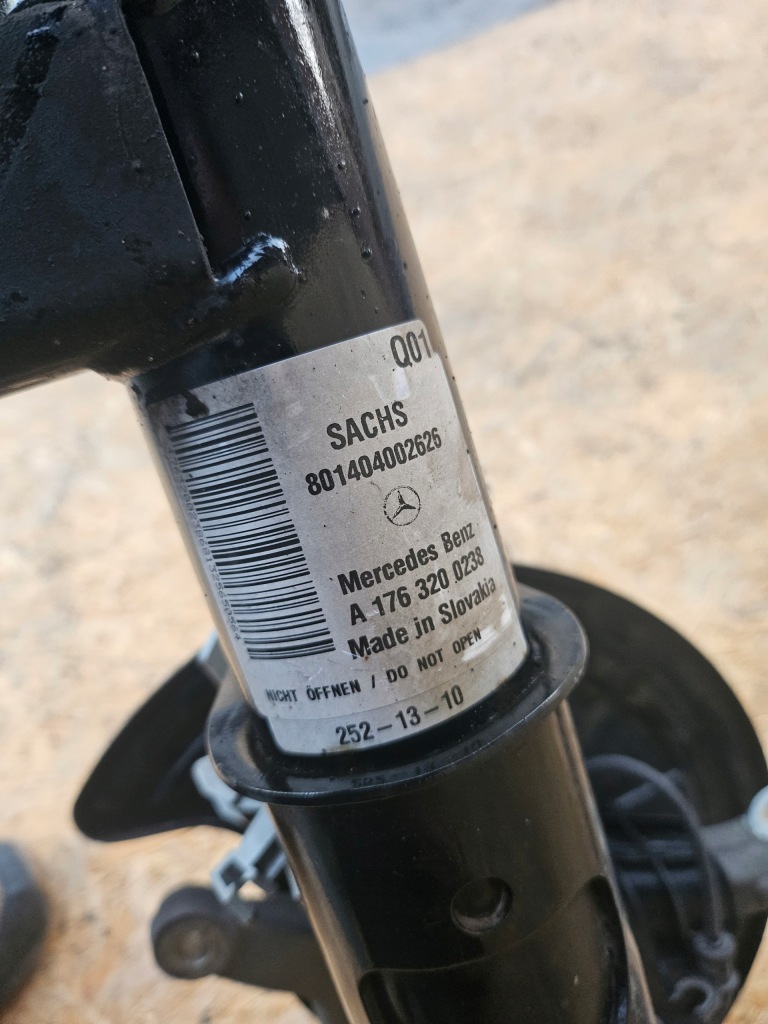 фото №5, Поворотный кулак правая подвеска mercedes w117 cla 45amg w176 a45