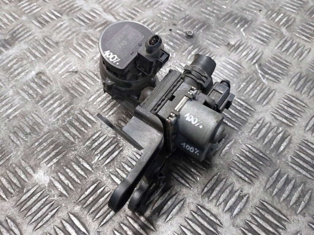 фото №1, Audi a6 s6 c6 4f 2007 клапан управляющий жидкость охлаждающий