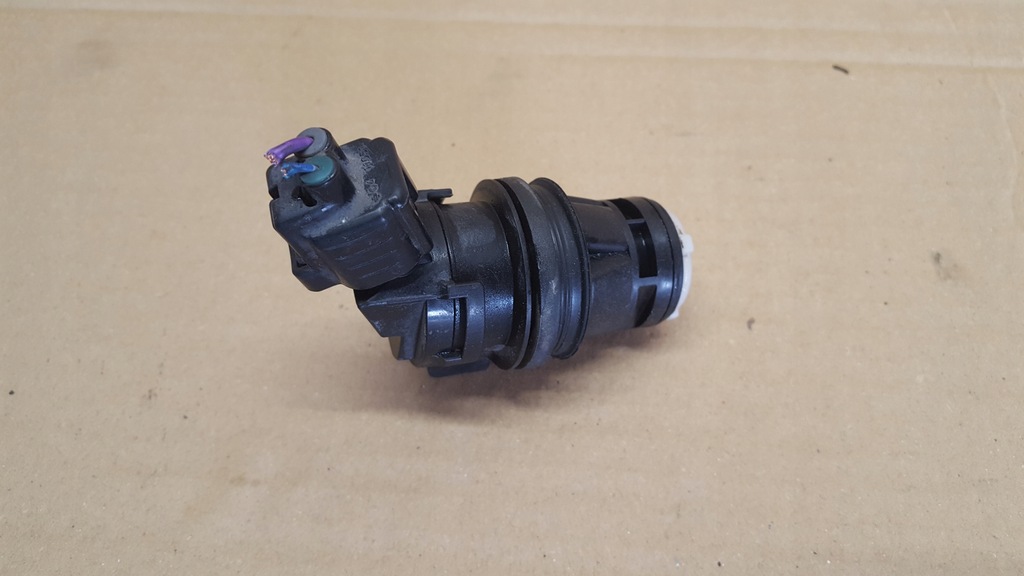 фото №1, Toyota prius ii 85330-60180 помпа омывателя