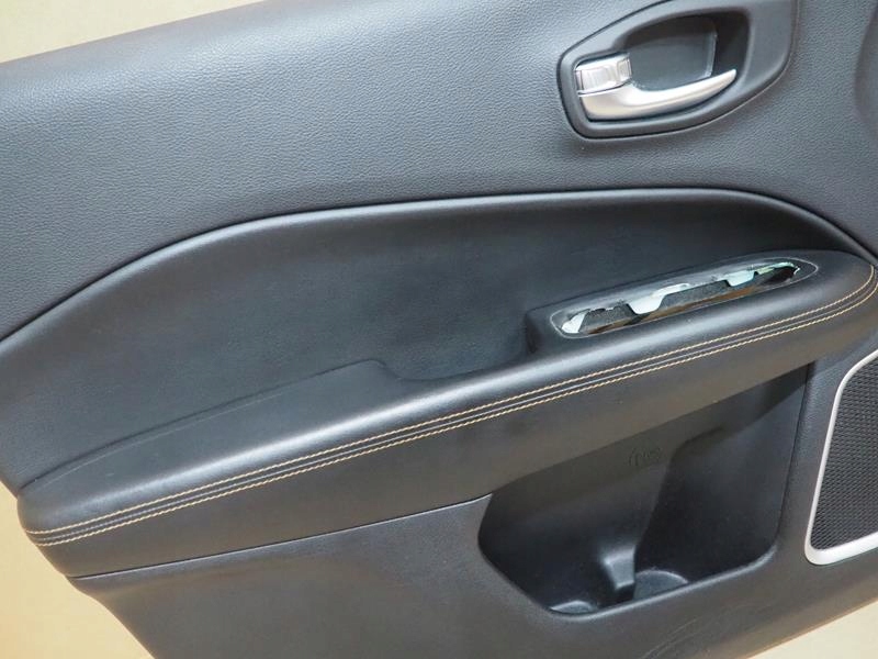 фото №6, Оббивка обшивка двері лівих передніх jeep compass ii