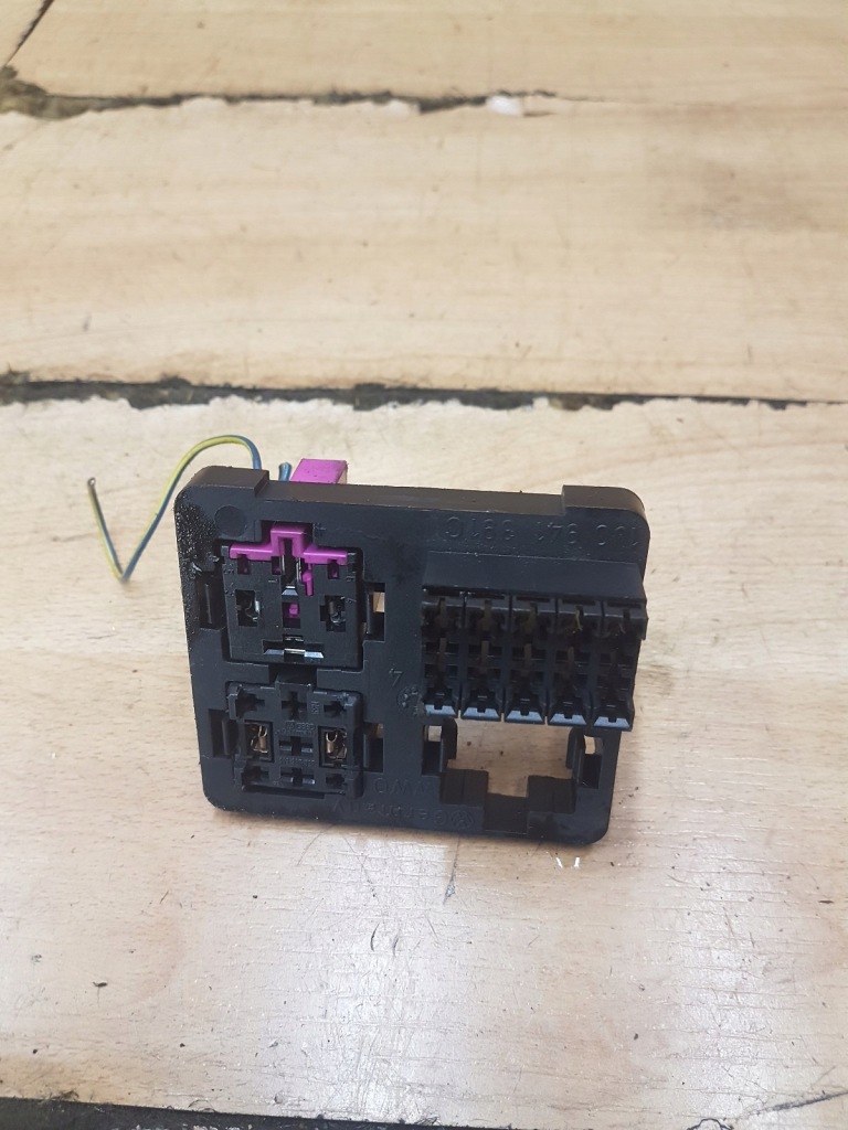 фото №1, Коробка предохранителей audi a3 8l 1.9 tdi