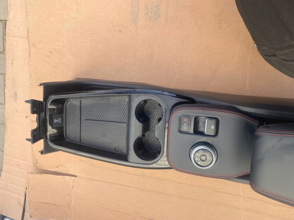 фото №5, Mustang mach e тунель середній