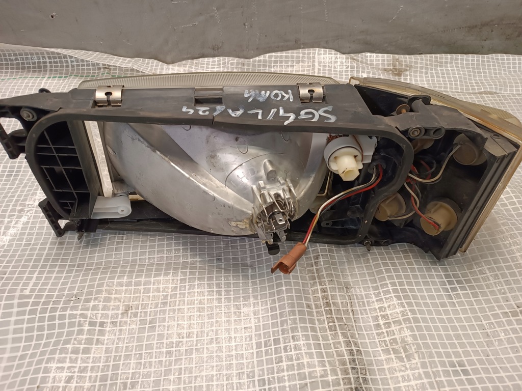 фото №2, Лампа фара scania r правая