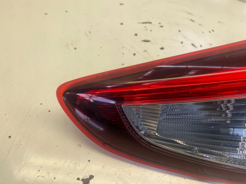 фото №4, Mazda 2 iii лампа правый задняя w крышка