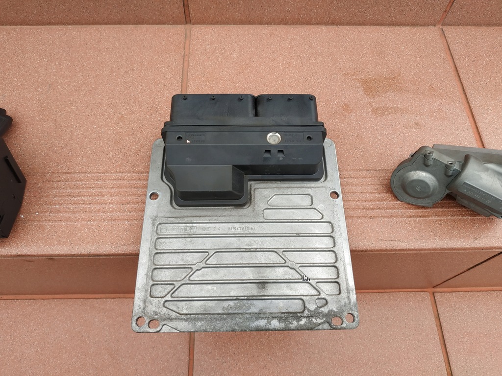 фото №8, Бортовий комп'ютер замок запалювання набір стартовий mercedes w203 1.8 coupe c180 a2711536179