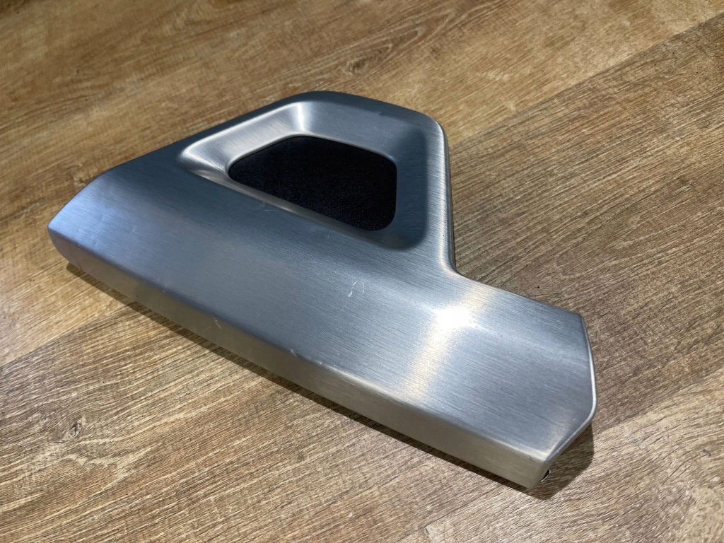 Купити Молдинг тунель ліва range rover vogue l405 ck52044d85ac