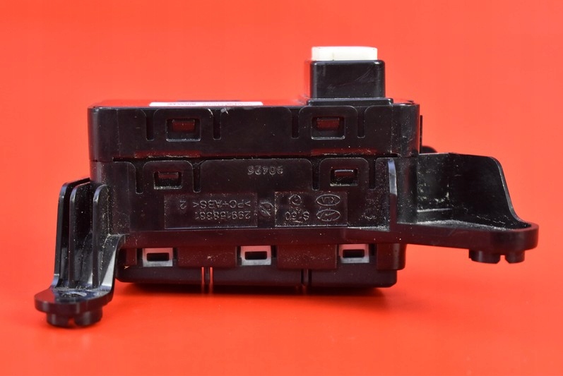 фото №5, Кнопка крышка топлива багажника контроля тяги 93750-d4500 kia optima iv