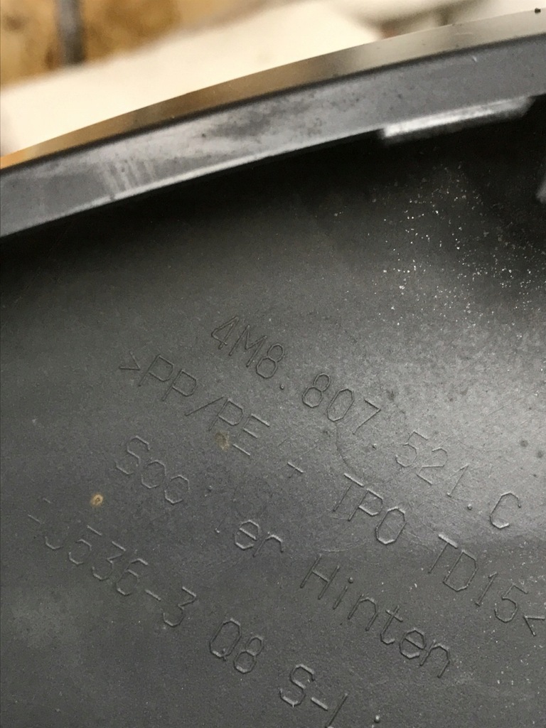 фото №11, Audi q8 s-line 4m8 спойлер диффузор бампера задняя