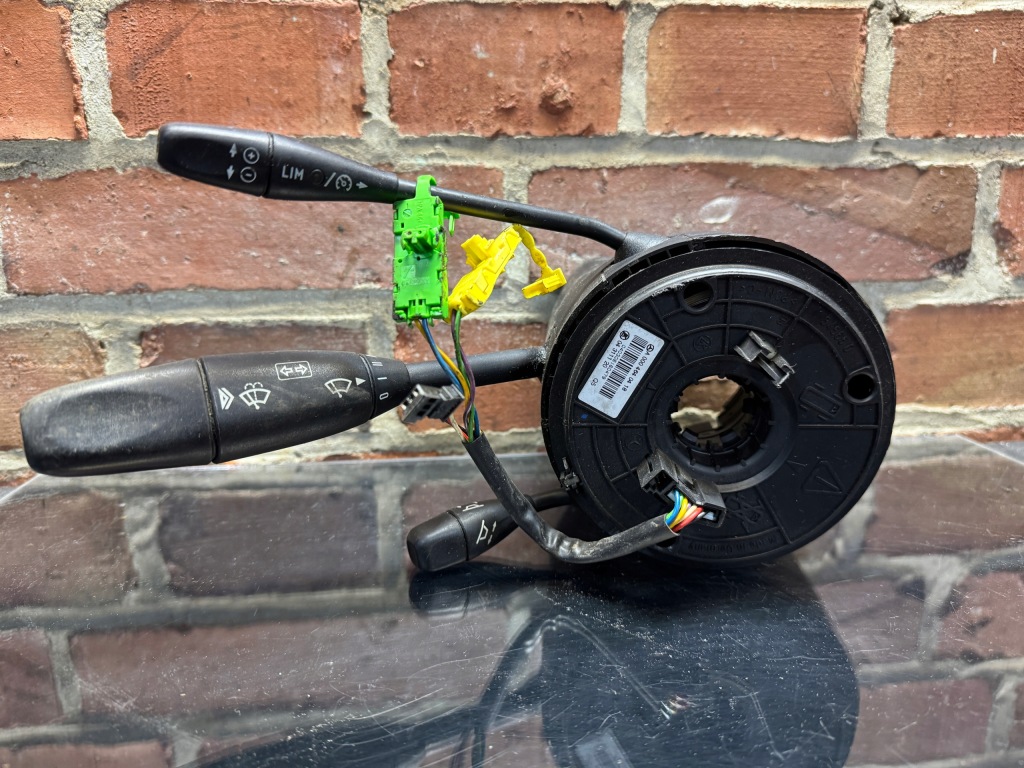 Купити Mercedes sl r230 датчик kąta повороту стрічка a0004640418