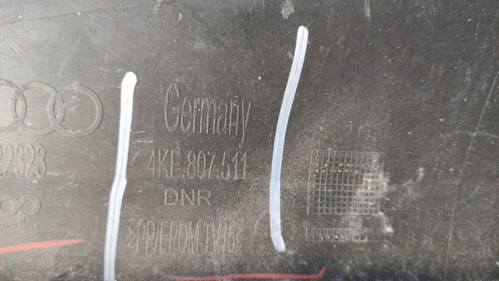 фото №8, Audi e-tron бампер задній задня 4ke807511