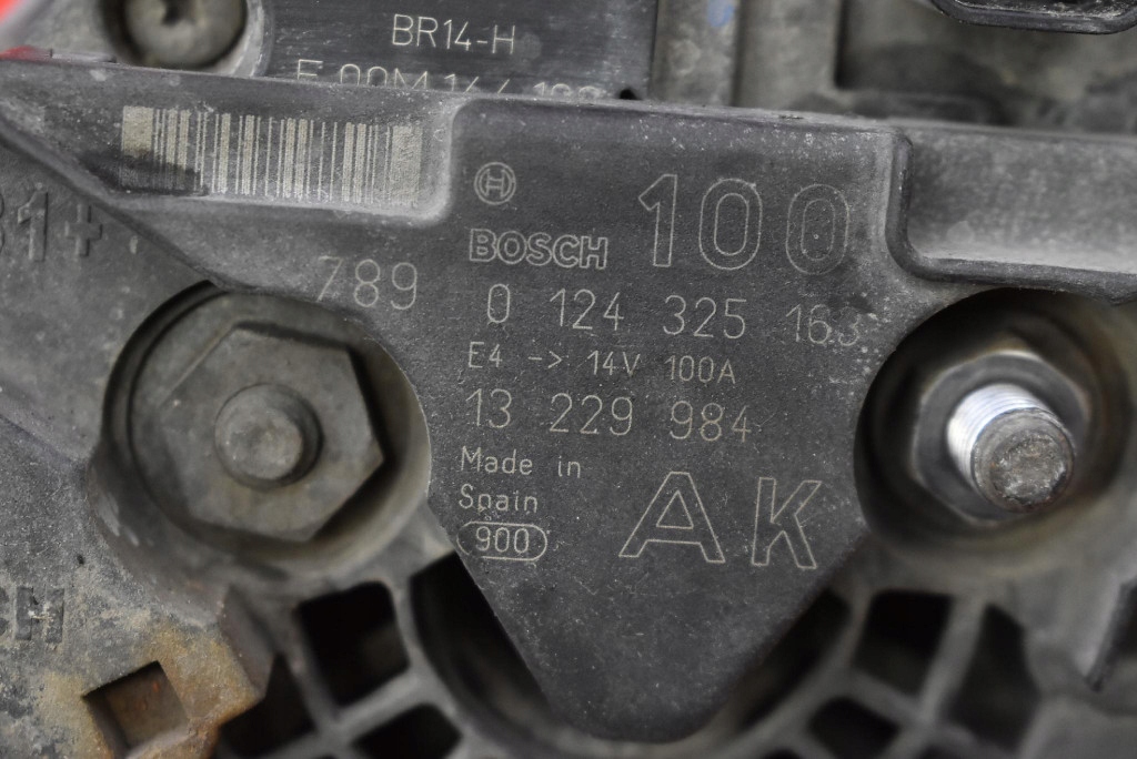 Генератор 13229984ak 0124325163 opel astra 3 3 h 1.6 16v 115 km 06-14 с Разборки