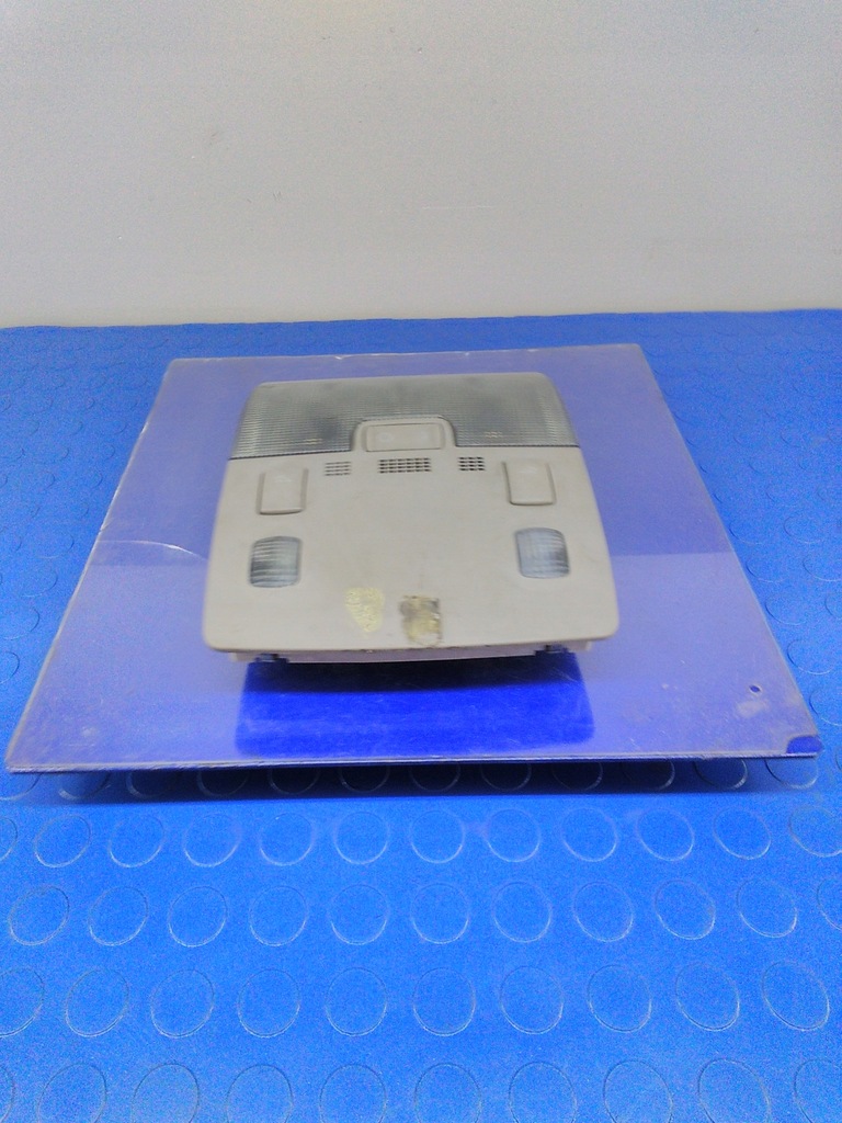 фото №1, Audi a4 b6 освещение кабины лампа 8e0951177