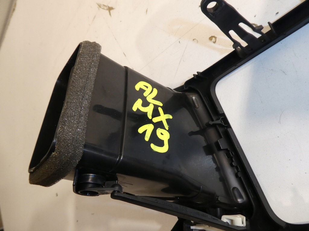 фото №5, Решётка обдув средняя vw sharan 7n 7n0858069