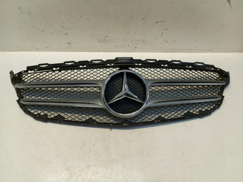 фото №1, Mercedes w205 решётка радиатора решётка радиатора бампера