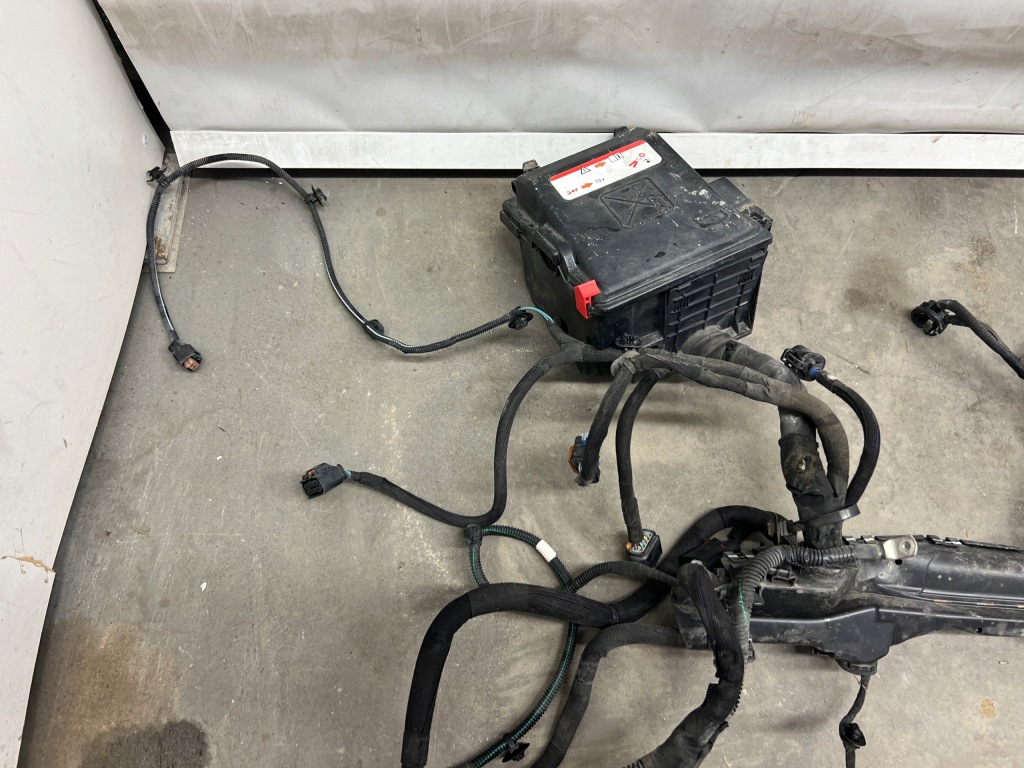 Citroen jumpy 3 2.0 bluehdi жгут электропроводка отсек двигателя с Разборки