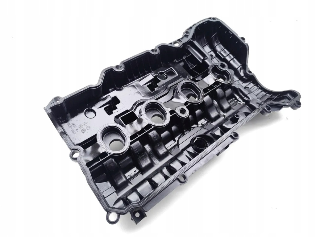 Mazda cx-30 крышка клапанов 2.0 skyactiv-g бензин 114kw 155 hp pe2910210 в Украине