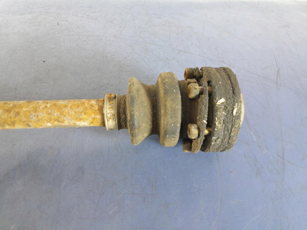 Mercedes w124 2.5 d приводной вал левая задний Доставка