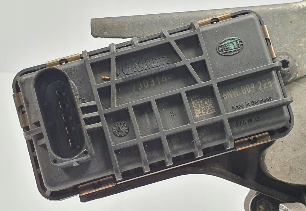 фото №6, Коллектор выпускной компрессор регулятор турбина volvo c70 ii 2.4 d5 30774670