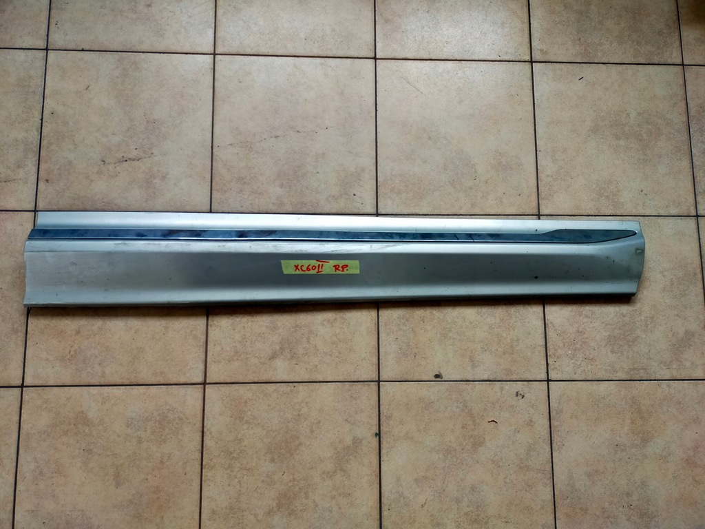фото №1, Volvo xc60 ii молдинг двері правий перед