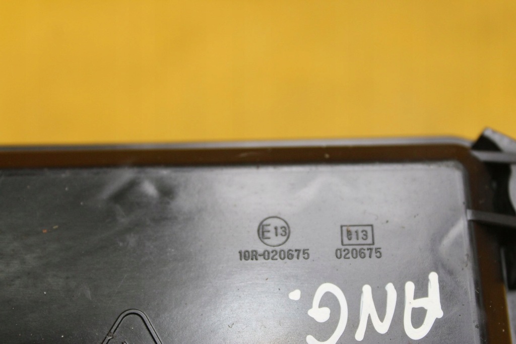 фото №4, Заглушка лампи лівий перед legacy iv