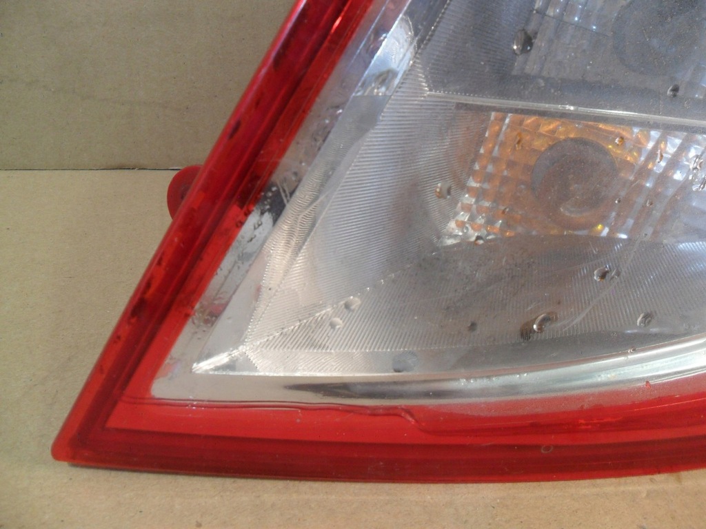 фото №4, Лампа правая renault clio iii 8200776050