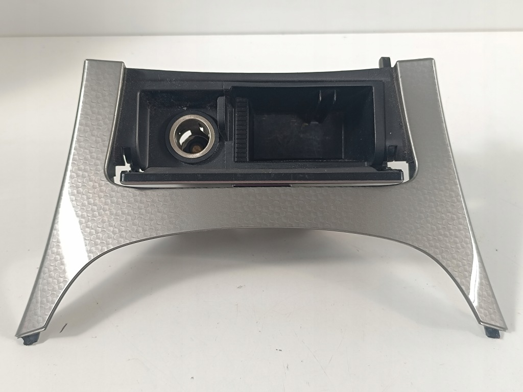 Купити Opel insignia a рестайлінг  попільничка бардачок 23196327