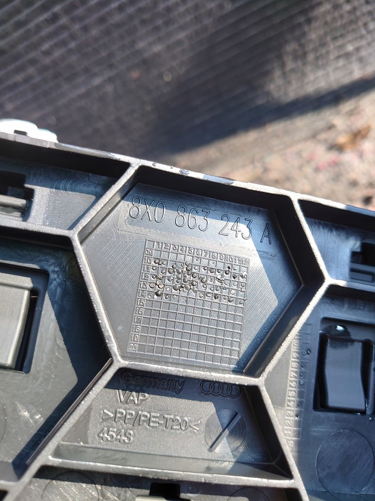 фото №5, Туннель средний консоль audi a1 8x0863243a eu