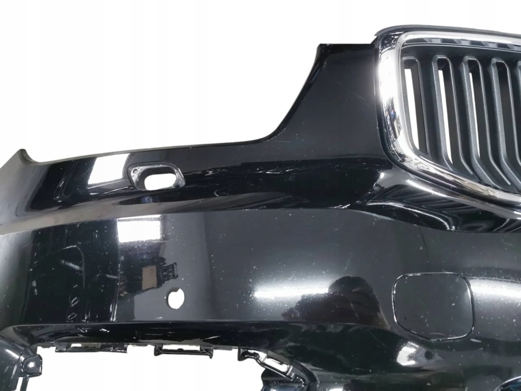 Бампер, решётка радиатора, решётка радиатора, решётка средняя volvo xc-40 13. Киев