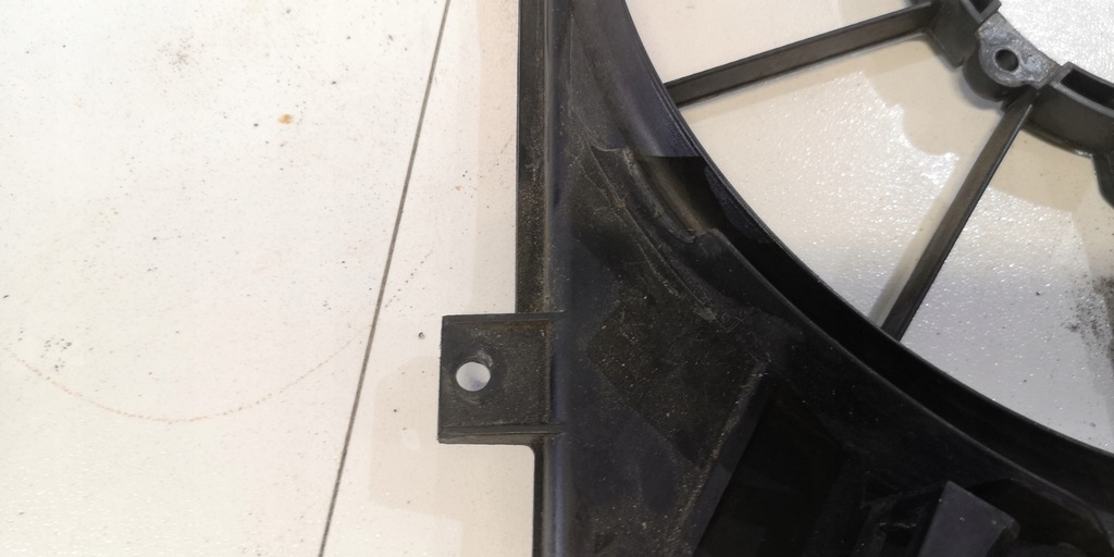 фото №10, Vw golf v passat корпус вентилятора 1k0121297