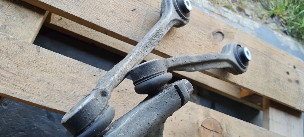 фото №10, A4 b9 8w поворотний кулак ліва лівий перед передня 8w0407559 a5 8w