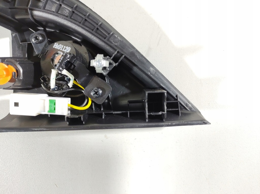 фото №5, Kia stonic 17- динамик треугольник защита левая