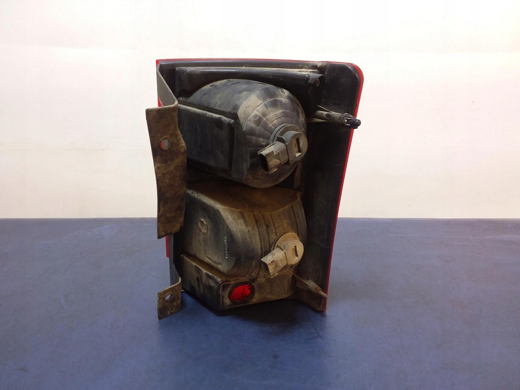 фото №5, Chrysler town country v лампа задняя левая