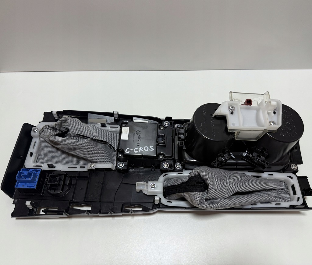 фото №10, Mitsubishi eclipse cross 17-21 туннель средний панель ручка чехол тачпад