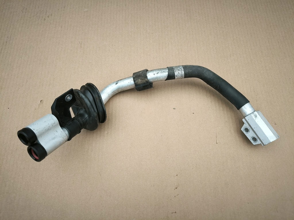 фото №1, Audi q5 8r tdi трубка кондиционера 8r1260712d