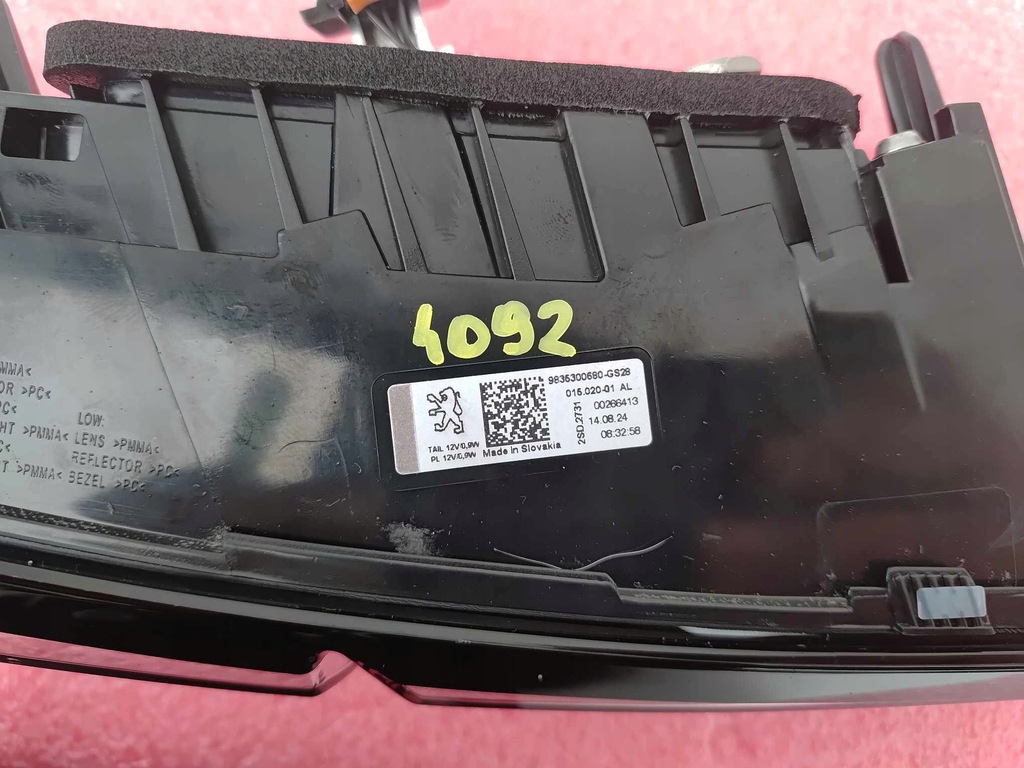 фото №7, Peugeot 308 iii t10 лампа левая правая задняя задняя w крышка nowe оригинальный номер 4092